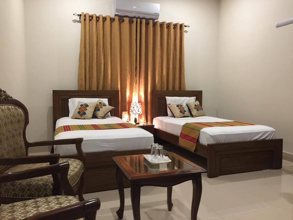 Star Guest House Karachi Buitenkant foto